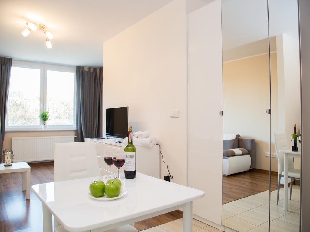 Simple Rental - Gwiazdzista Wrocław Exteriör bild